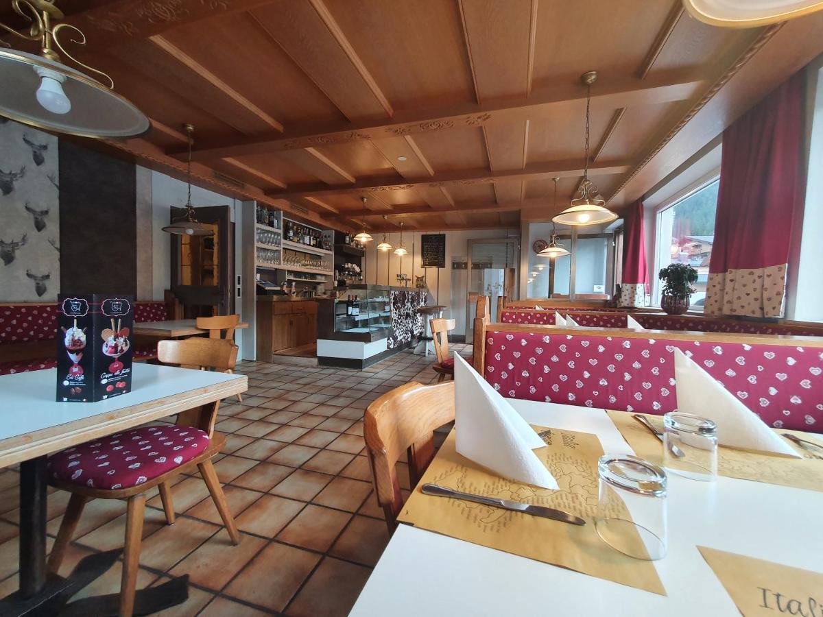Albergo Bar Ristorante Dolomia Бадия Екстериор снимка